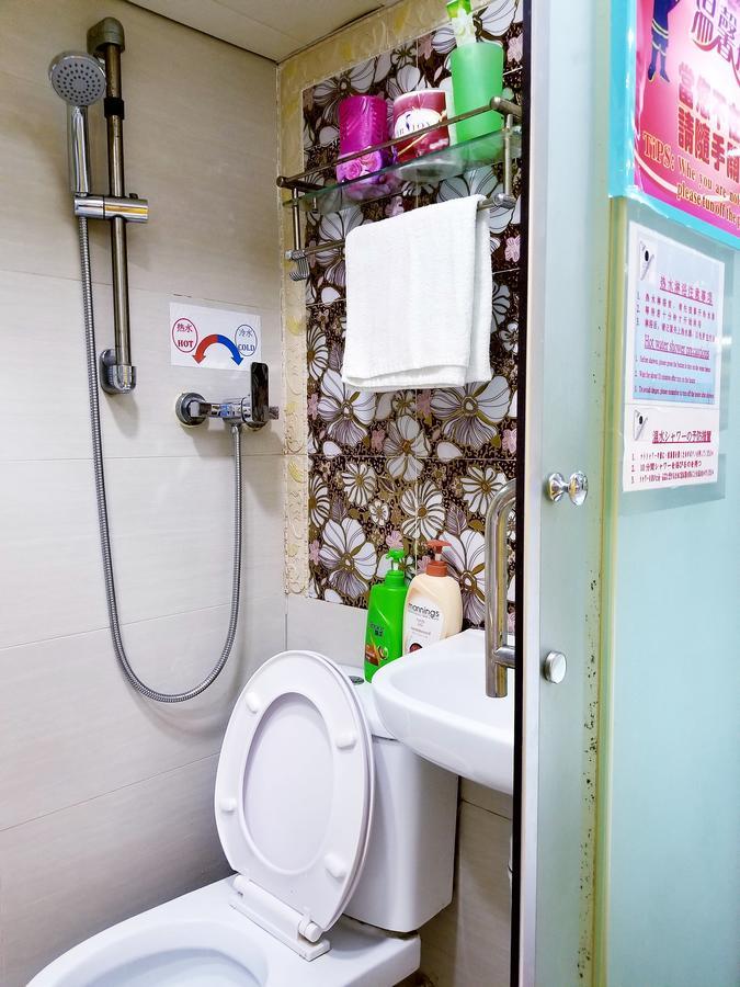 Longwin Hostel Hong Kong Bagian luar foto
