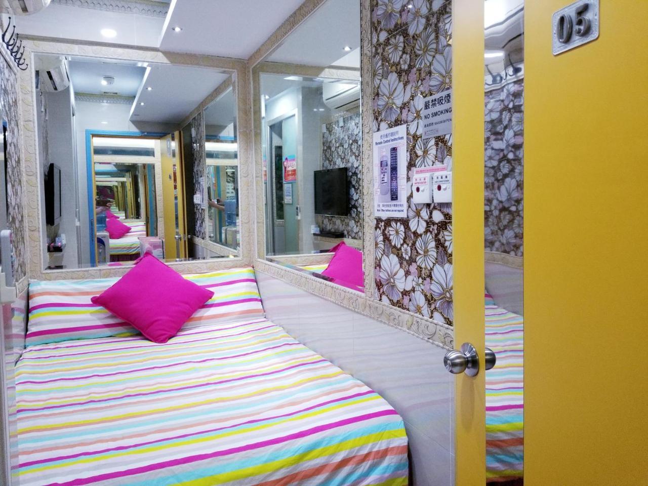 Longwin Hostel Hong Kong Bagian luar foto
